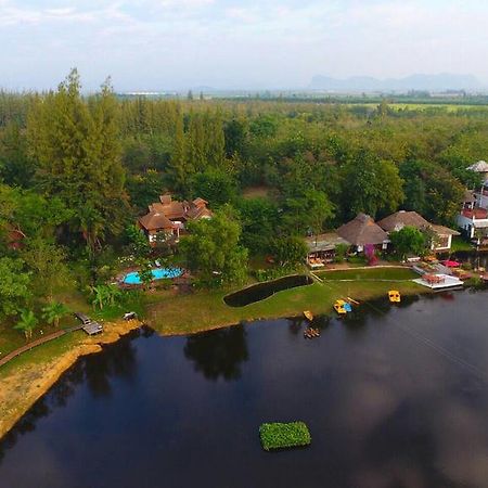 Golden Lake View Boutique Resort Kanchanaburi Exterior photo