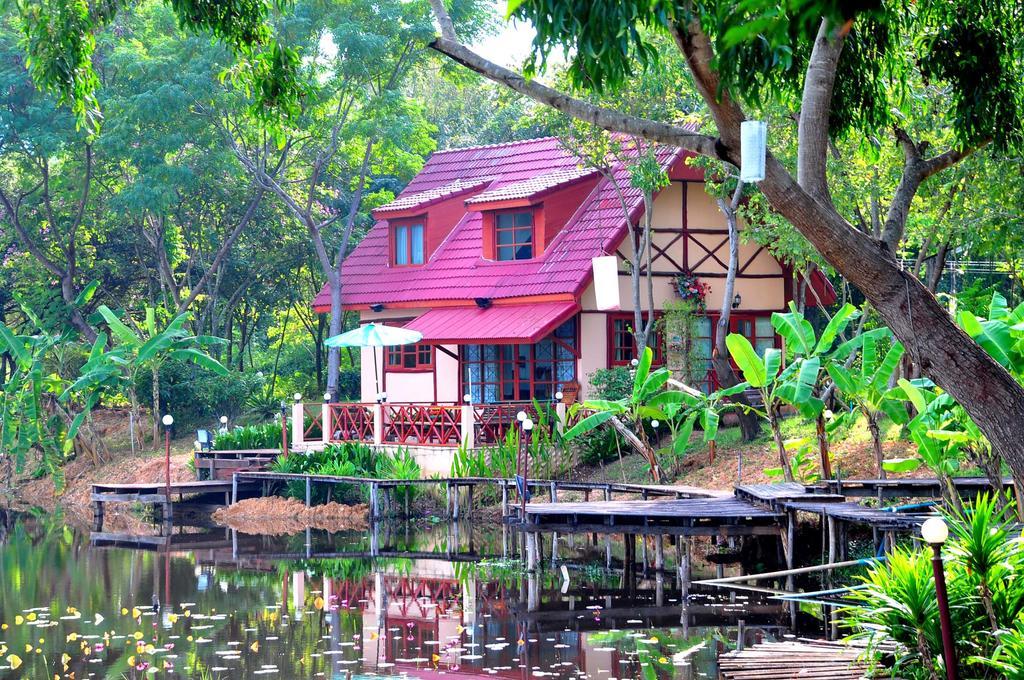 Golden Lake View Boutique Resort Kanchanaburi Exterior photo
