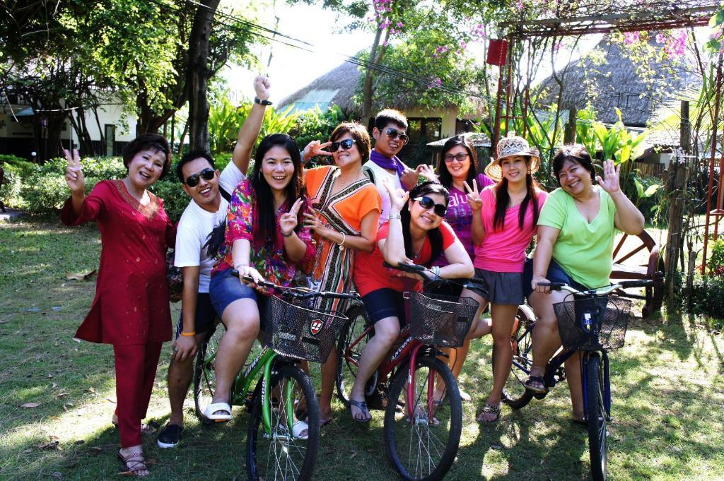 Golden Lake View Boutique Resort Kanchanaburi Exterior photo