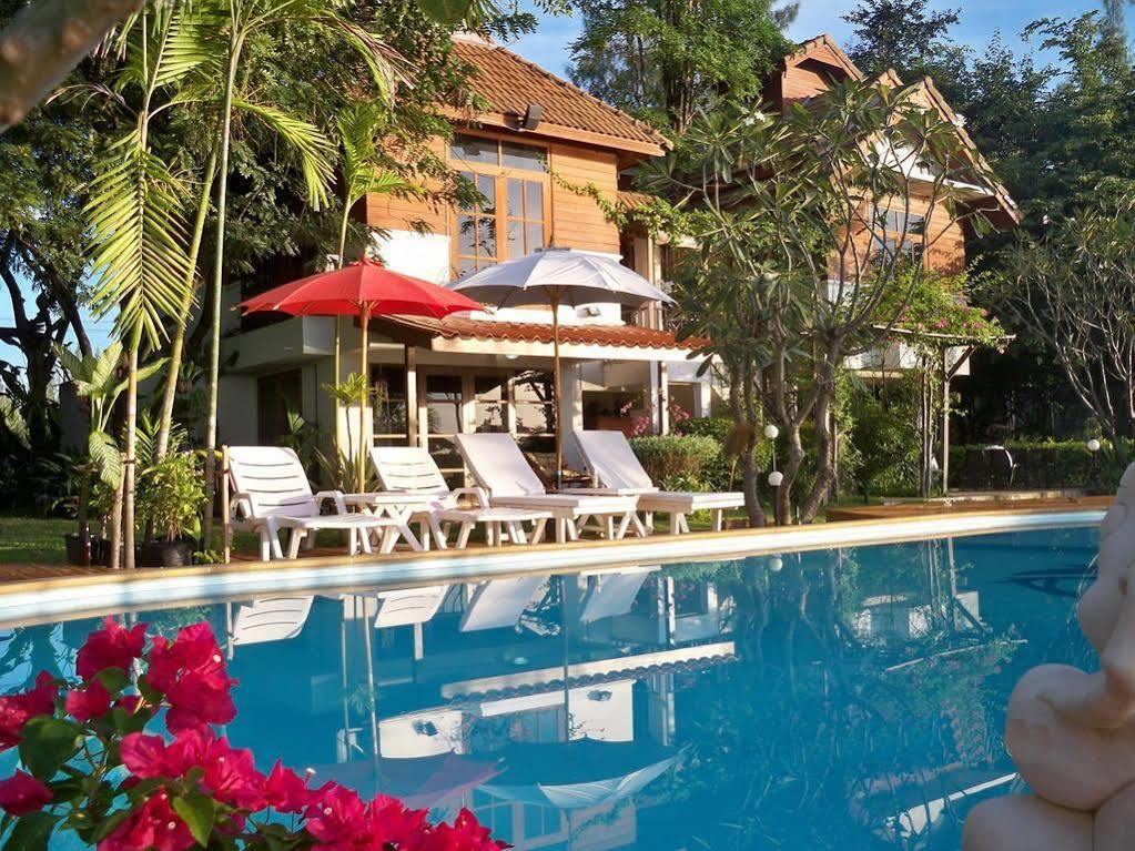 Golden Lake View Boutique Resort Kanchanaburi Exterior photo