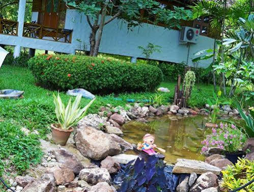 Golden Lake View Boutique Resort Kanchanaburi Exterior photo