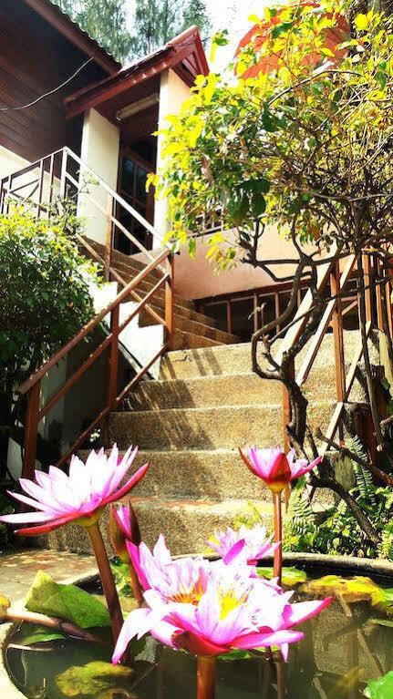 Golden Lake View Boutique Resort Kanchanaburi Exterior photo